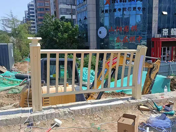铝合金护拦